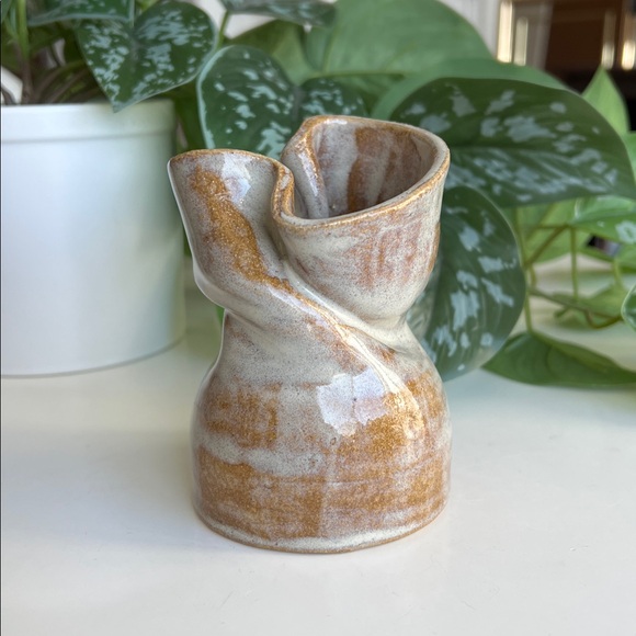 Handmade Studio Pottery Vase Crinkled Vintage - Picture 5 of 13